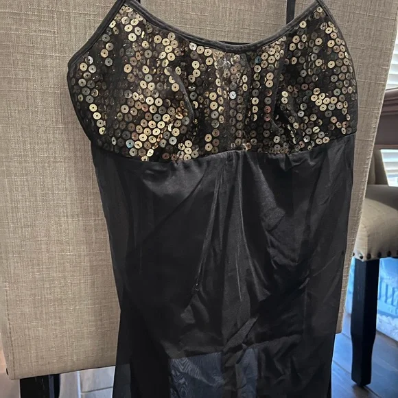 Victoria’s Secret Black Sheer Babydoll Nightgown with Gold Sequin Accent Y2K - Picture 10 of 11